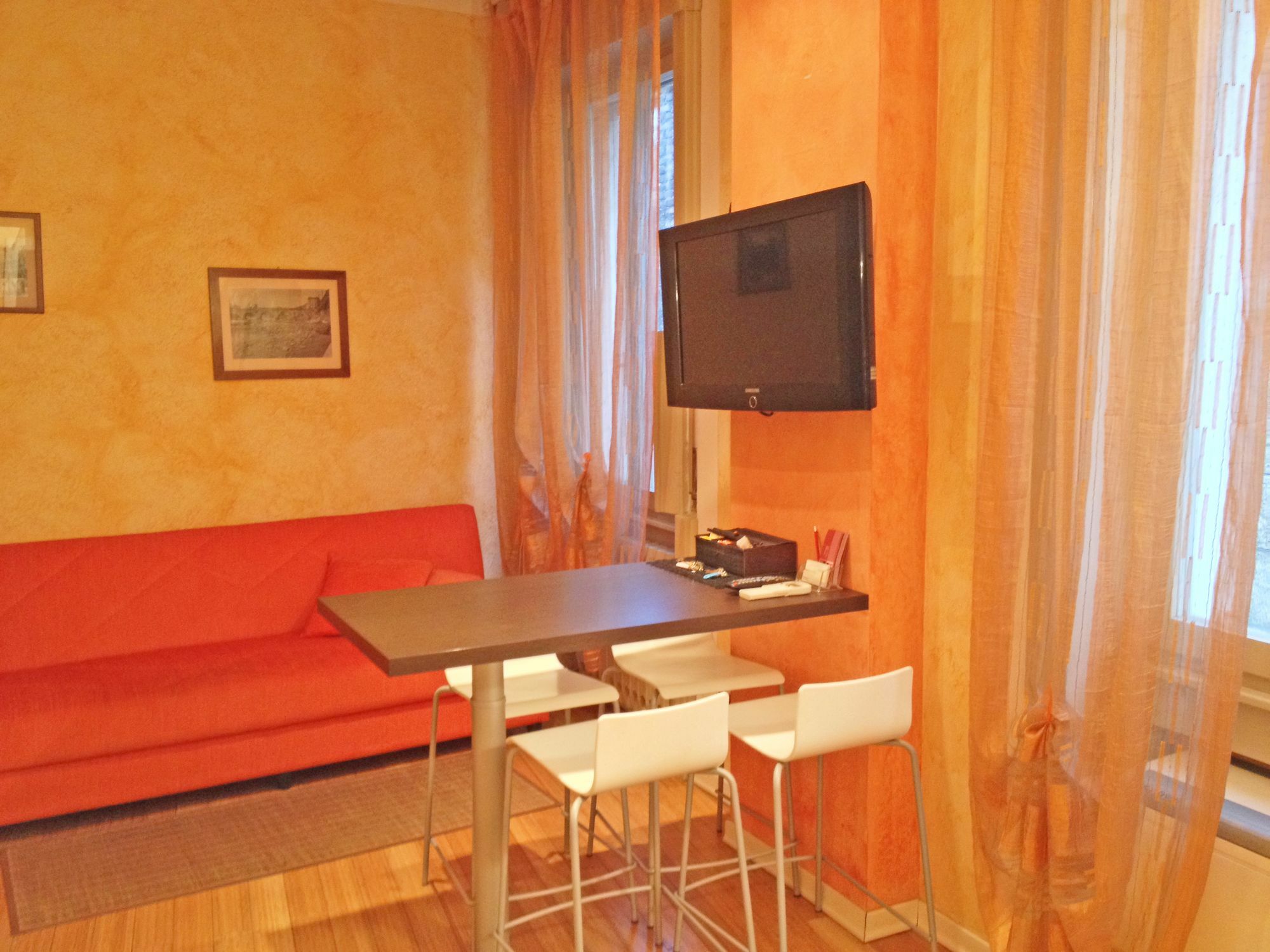 Holiday Verona Bagian luar foto